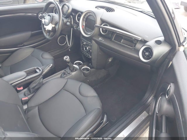 2015 MINI CONVERTIBLE WMWZP3C51FT298946 Photo 4