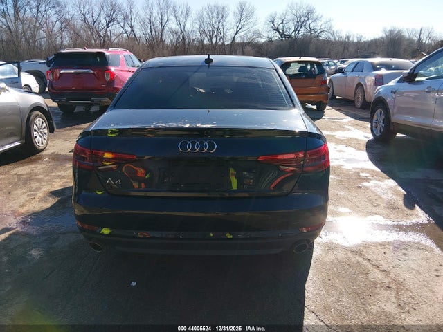 2017 Audi A4 2.0t Premium მანქანა იყიდება აუქციონზე, vin: WAUGNAF43HN017080, აუქციონის ნომერი: 44005524