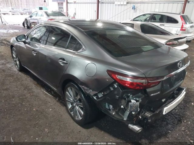 2018 MAZDA MAZDA6 JM1GL1VM9J1324924 Photo 2