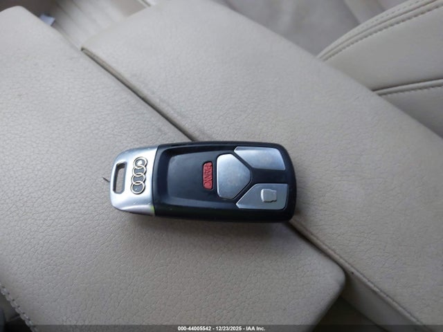 WA1LAAF70HD041800 Audi Q7 3.0t Premium