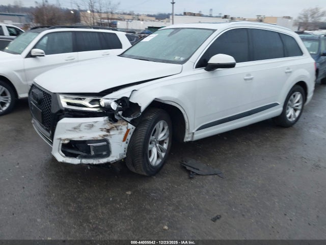 WA1LAAF70HD041800 Audi Q7 3.0t Premium