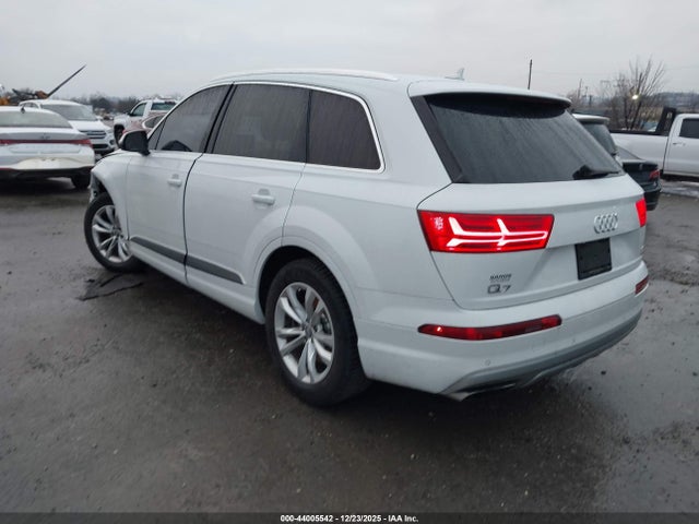 WA1LAAF70HD041800 Audi Q7 3.0t Premium