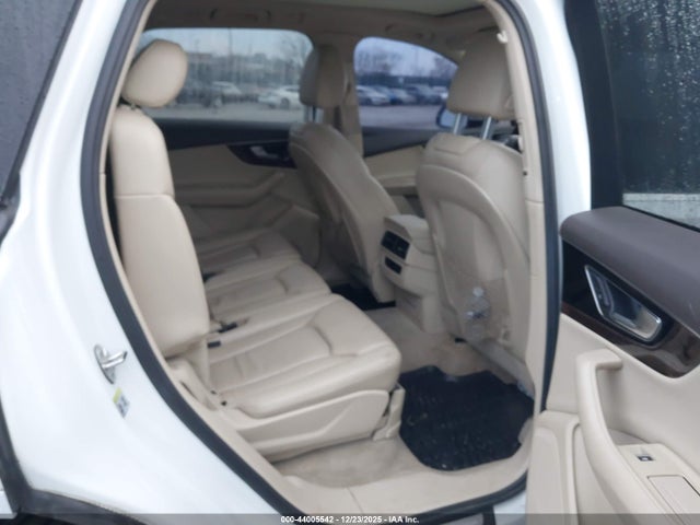WA1LAAF70HD041800 Audi Q7 3.0t Premium
