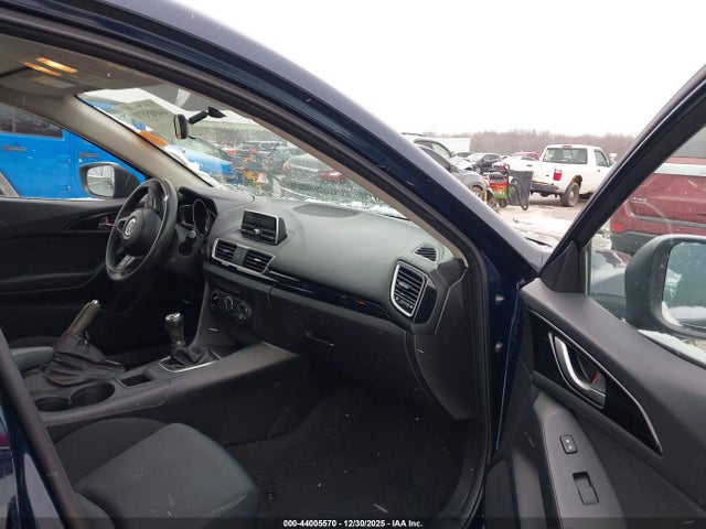 Продаж на аукціоні авто 2014 Mazda Mazda3 I Sport, vin: JM1BM1U78E1216917, номер лоту: 44005570