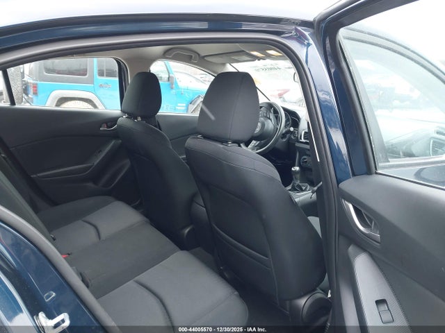 Продаж на аукціоні авто 2014 Mazda Mazda3 I Sport, vin: JM1BM1U78E1216917, номер лоту: 44005570