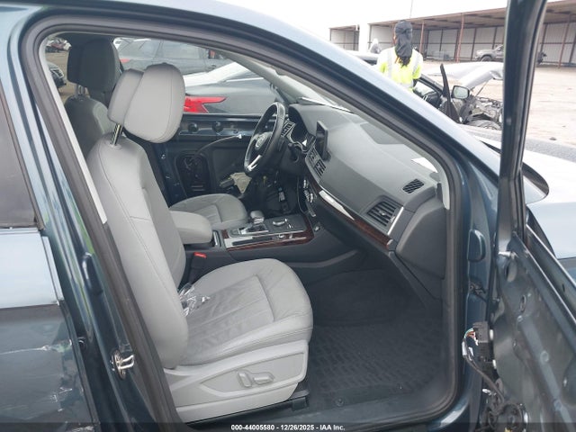 2018 AUDI Q5 WA1ANAFY2J2094830 Photo 4