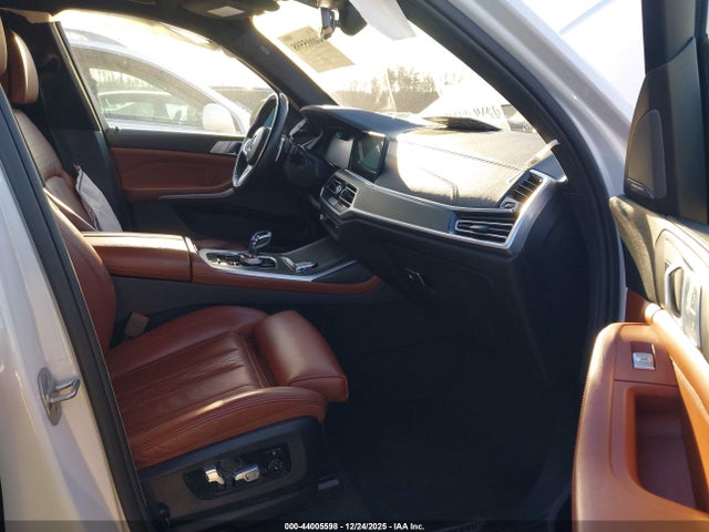 2022 BMW X7 5UXCX6C08N9K20687 Photo 4