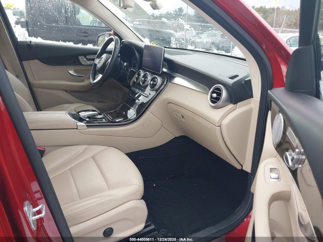 WDC0G4KB5GF059712 Mercedes-Benz Glc 300 4matic