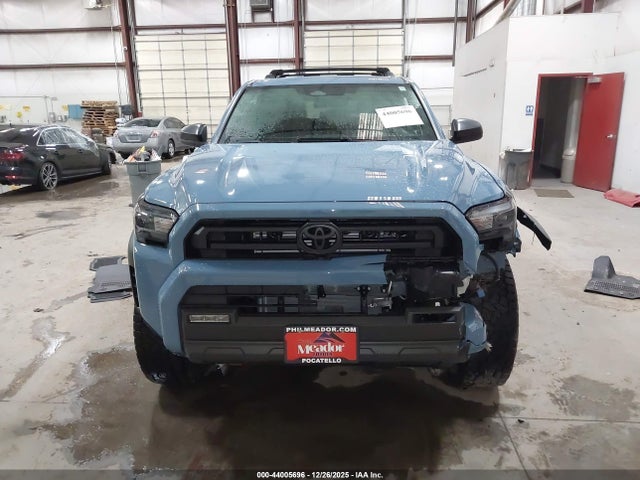 JTEVA5BR8S5073565 Toyota 4RUNNER SR5