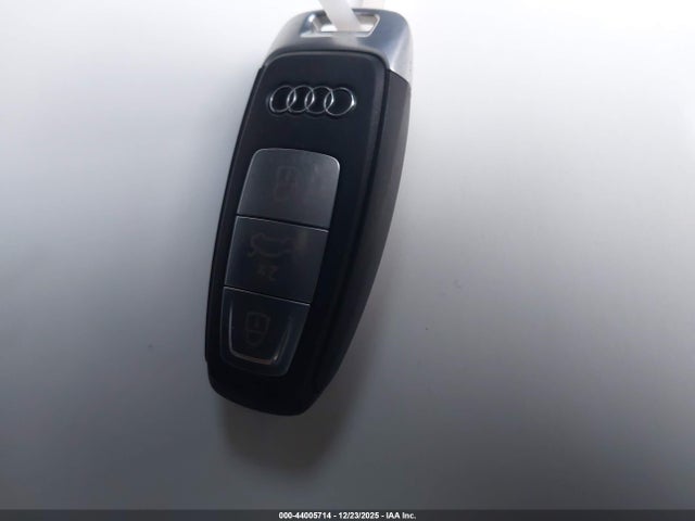 2022 AUDI A3 WAUGUDGY6NA013565 Photo 10