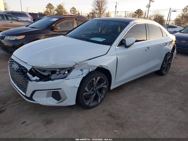 2022 AUDI A3 WAUGUDGY6NA013565 Photo 1