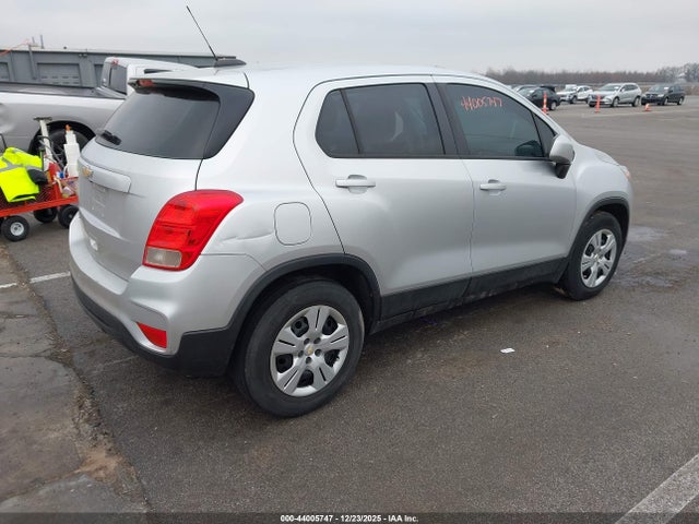 KL7CJKSB8HB153789 Chevrolet TRAX LS