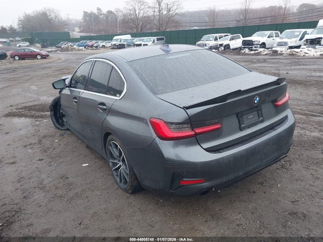 2020 BMW 330I 3MW5R7J05L8B30575 Photo 2