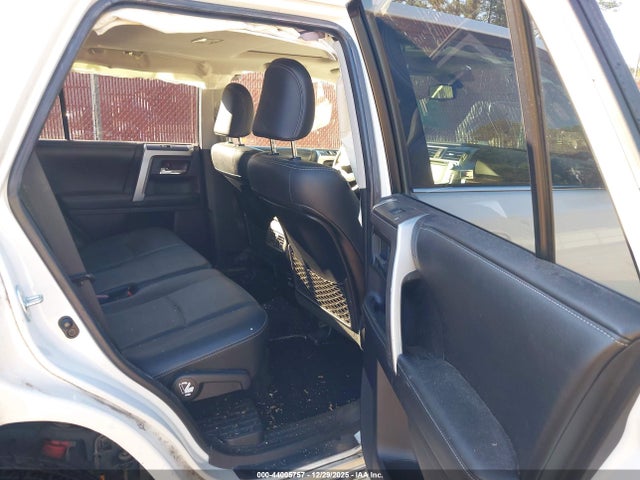 Toyota 4runner Limited 2015 JTEZU5JR4F5097684 Image 8