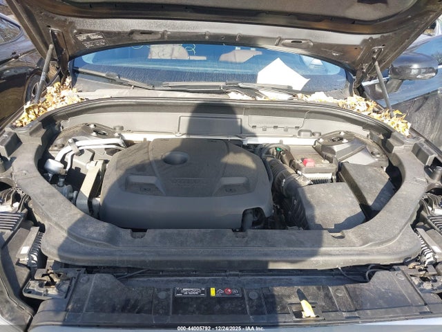 2018 VOLVO XC60 YV4A22RL6J1049736 Photo 9