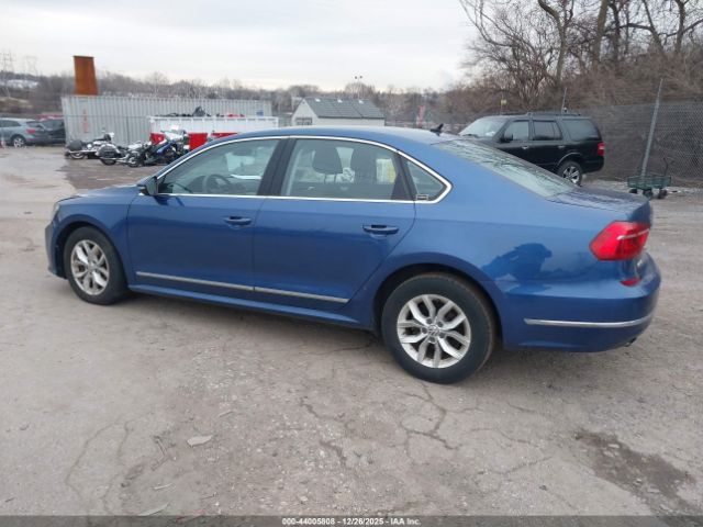 2016 VOLKSWAGEN PASSAT 1VWAT7A37GC043544 Photo 2