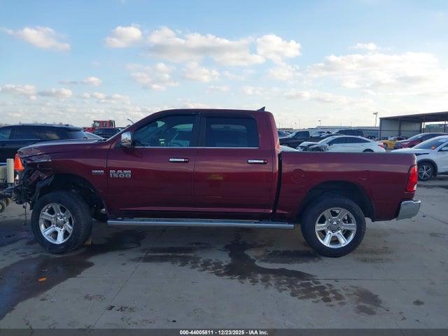 44005811 :رقم المزاد ، 1C6RR6LTXJS183331 vin ، 2018 Ram 1500 Lone Star Silver  4x2 5'7 Box مزاد بيع