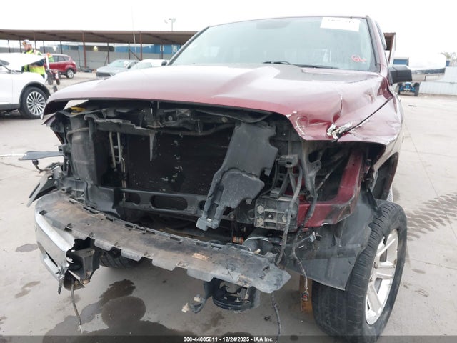 44005811 :رقم المزاد ، 1C6RR6LTXJS183331 vin ، 2018 Ram 1500 Lone Star Silver  4x2 5'7 Box مزاد بيع