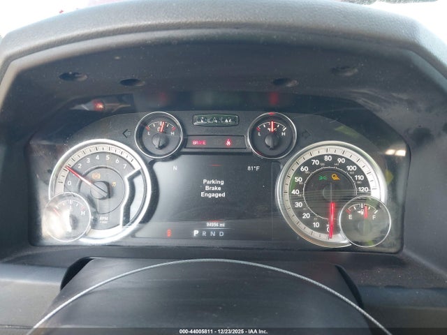 44005811 :رقم المزاد ، 1C6RR6LTXJS183331 vin ، 2018 Ram 1500 Lone Star Silver  4x2 5'7 Box مزاد بيع