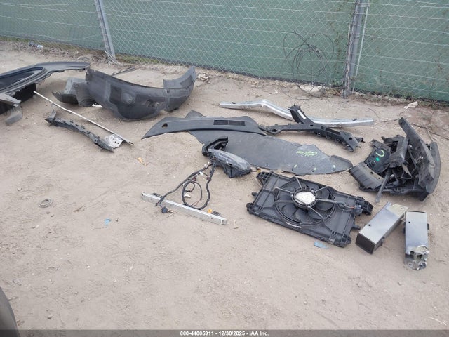 44005911 :رقم المزاد ، 5YJ3E1EB8MF066723 vin ، 2021 Tesla Model 3 Long Range Dual Motor All-wheel Drive مزاد بيع