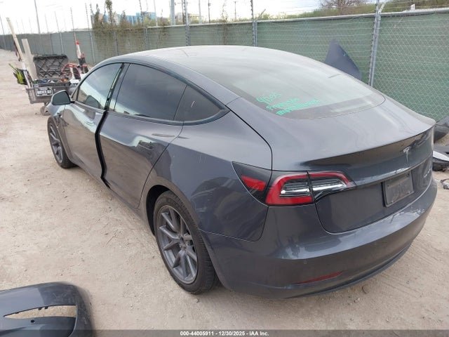 2021 TESLA MODEL 3 5YJ3E1EB8MF066723 Photo 2