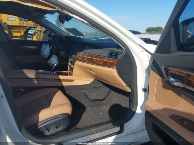 2013 BMW 740LI WBAYE4C51DD137592 Photo 4