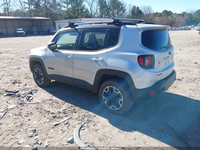 Jeep Renegade Trailhawk 2016 ZACCJBCT5GPD94336 Image 3