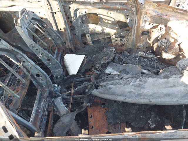 2014 MINI COUNTRYMAN WMWZC3C52EWT00177 Photo 4