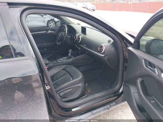 2016 AUDI A3 WAUB8GFF2G1073264 Photo 4