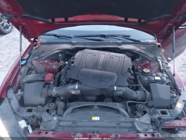 2017 JAGUAR XE SAJAJ4BV2HA968769 Photo 9