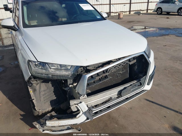 Aukcja sprzedaży 2019 Audi Q7 45 Premium, vin: WA1LHAF75KD015972, numer aukcji: 44005956