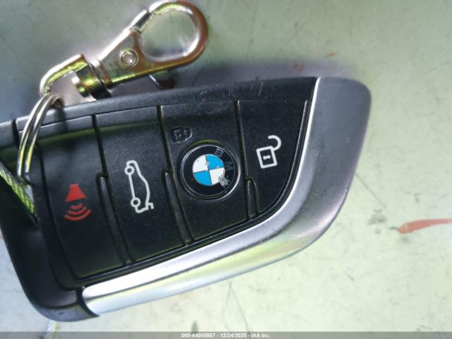 2019 BMW X3 5UXTR7C53KLE94120 Photo 10