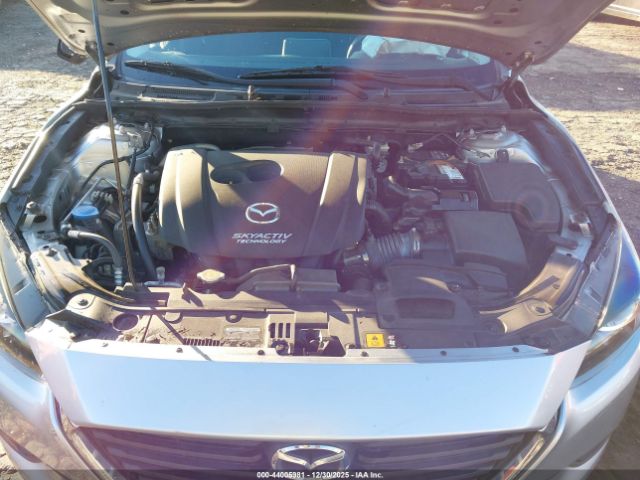 2018 MAZDA MAZDA3 3MZBN1U72JM164496 Photo 9