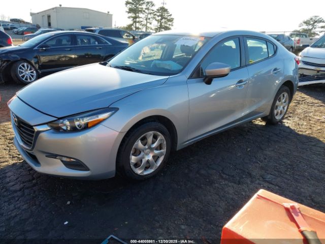 2018 MAZDA MAZDA3 3MZBN1U72JM164496 Photo 1