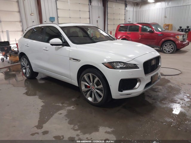 2018 JAGUAR F-PACE SADCM2FV2JA285106 Photo 0