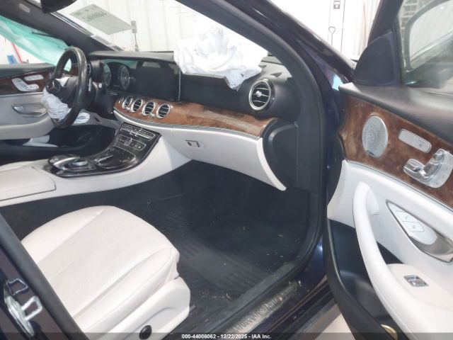 2017 MERCEDES-BENZ E 300 WDDZF4KB2HA228654 Photo 4