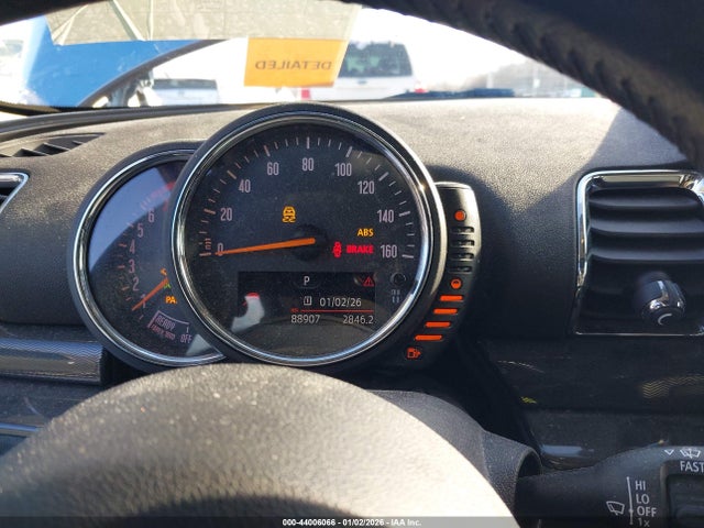2017 MINI CLUBMAN WMWLN5C58H2E32810 Photo 6