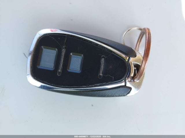 3GNAXSEV9JL263857 Chevrolet EQUINOX LT