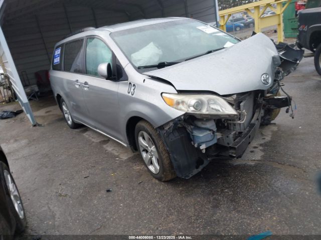 2014 TOYOTA SIENNA 5TDKK3DC1ES412831