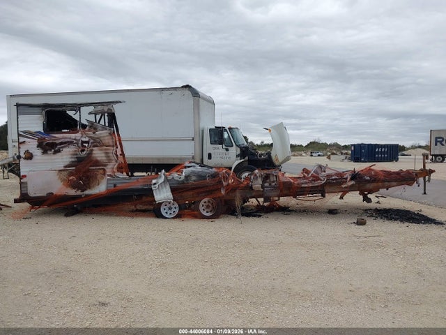 4X4TSMC23J7414260 Forest River Salem Crui