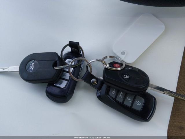 2018 FORD ESCAPE 1FMCU9GD9JUA91869 Photo 10