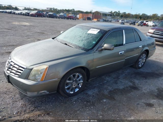 2011 CADILLAC DTS 1G6KH5E6XBU144732 Photo 1
