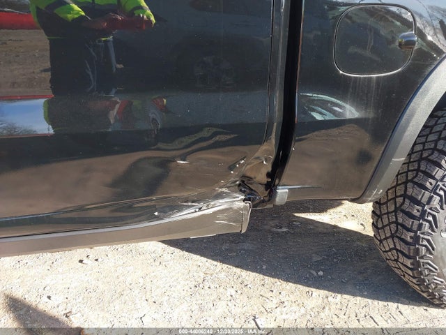 3GCUKHE81TG145475 Chevrolet Silverado 1500 4wd Short Bed Zr2