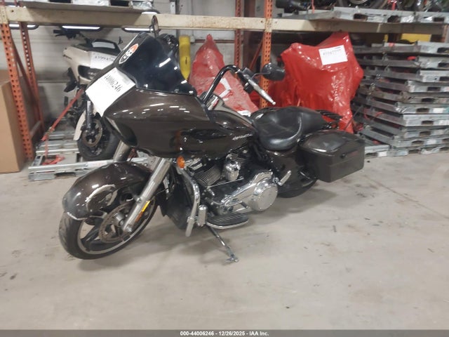 2018 HARLEY-DAVIDSON FLTRX 1HD1KHC16JB638727 Photo 1