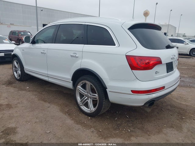 2015 AUDI Q7 WA1LGAFE2FD032378 Photo 2