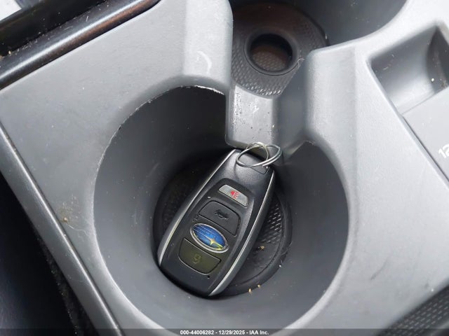 4S4GUHN64R3718687 Subaru Crosstrek Limited