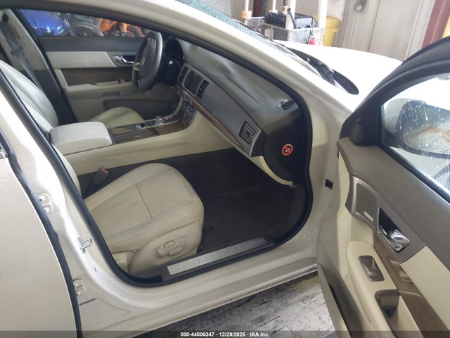 2009 JAGUAR XF SAJWA07C791R05142 Photo 4