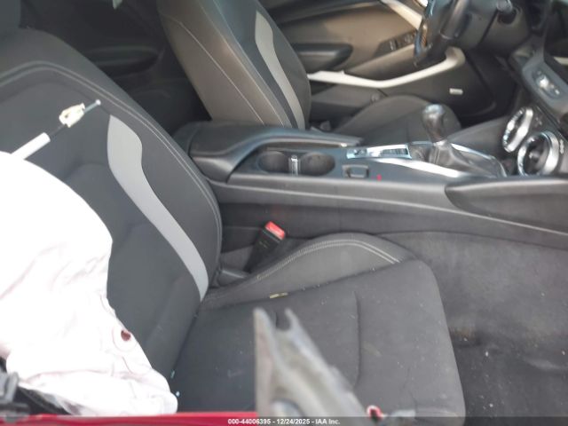 2019 CHEVROLET CAMARO 1G1FA1RX3K0157627 Photo 4