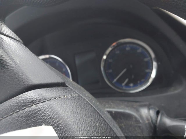2T1BURHE1JC048440 Toyota COROLLA LE