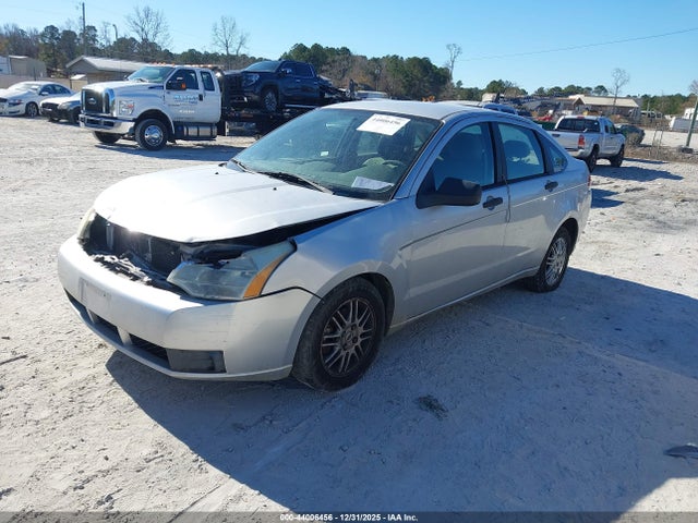 2010 FORD FOCUS 1FAHP3FN1AW253898 Photo 1